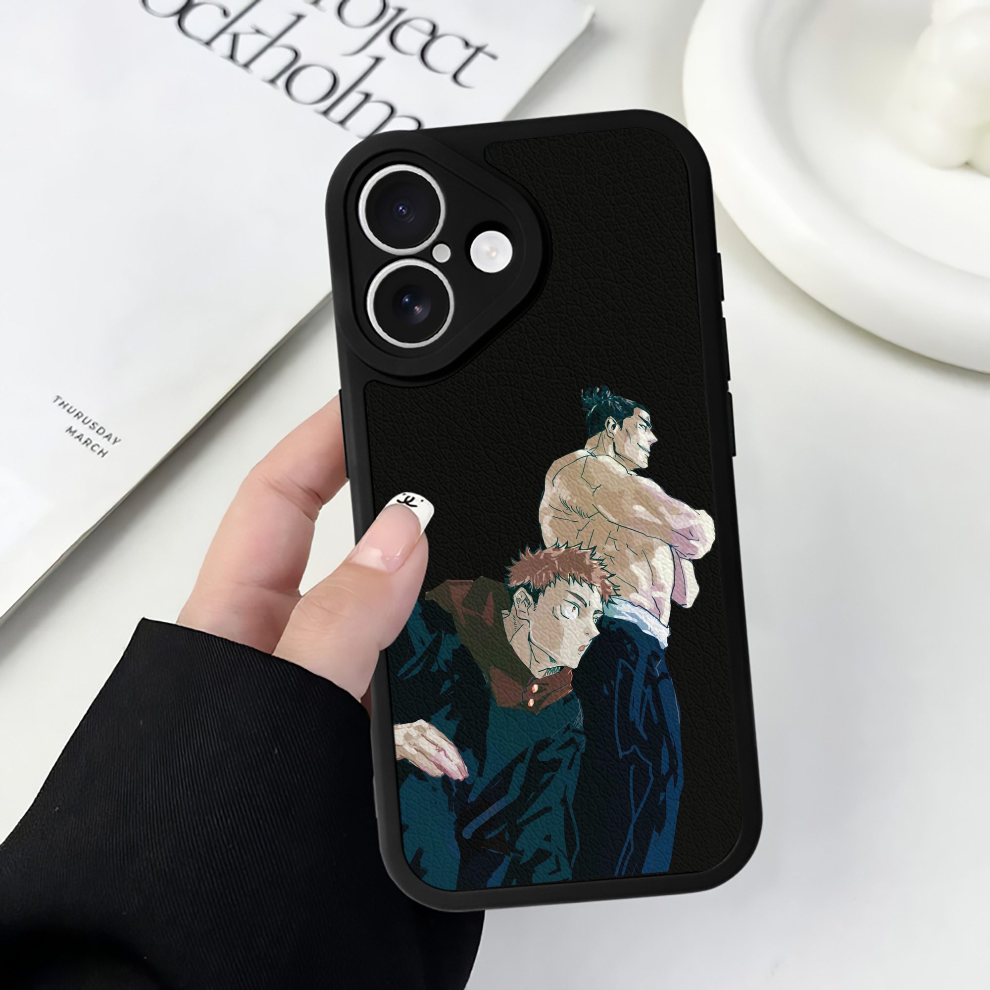 （画像用） 呪術廻戦 Jujutsu Kaisen 【iPhone 16シリーズ対応】シリコンスマホケース（レザー調） 材質：シリコン